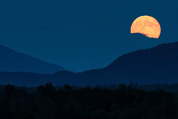 Neal Erickson-Moonrise-Bear Mountains