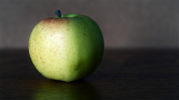 Sean O'Connell-Study of Apple and Light