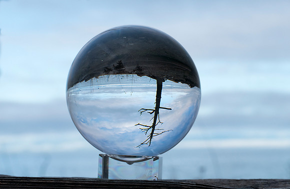 Darrell Tomkins - Glass ball photography_1300564