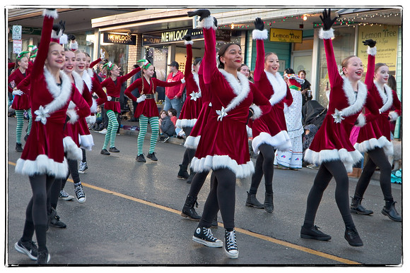 Jessica NorthOConnell Dancers in Red