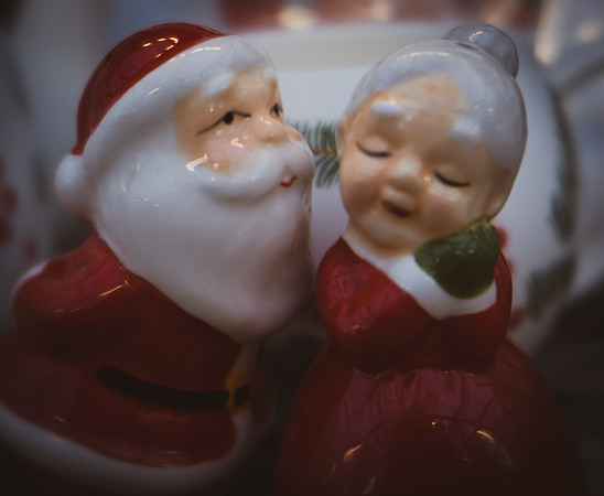2_..Hurry down the chimney tonight.. Carol Kujala