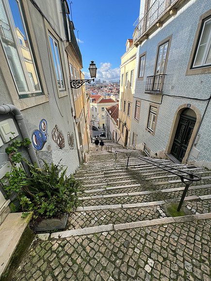 Julie Gourdeau-Sao Vicente Portugal